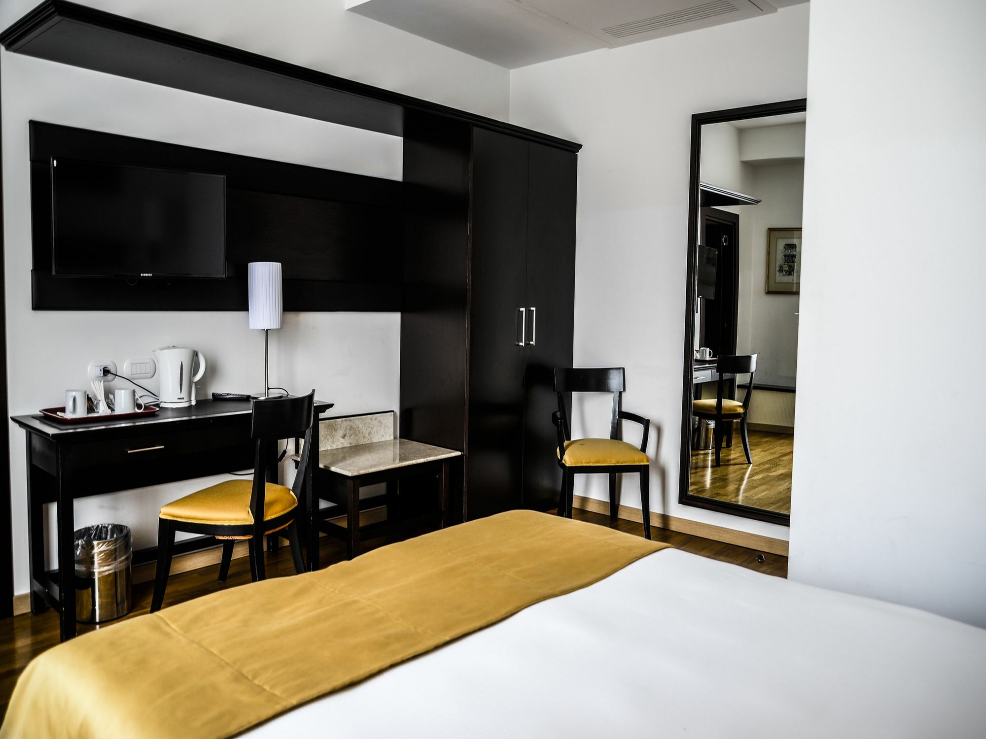 At Forty-One Roma Exterior foto