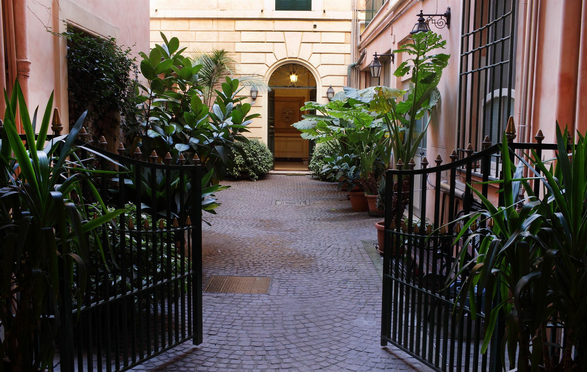 At Forty-One Roma Exterior foto